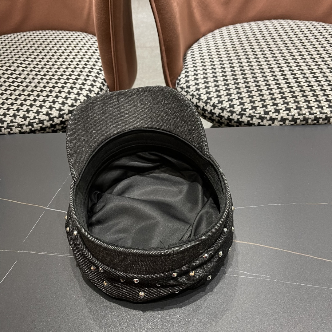 芬迪 复古水洗字母水钻平顶帽子女夏季时尚百搭旵脸小鸭舌帽防晒遮阳