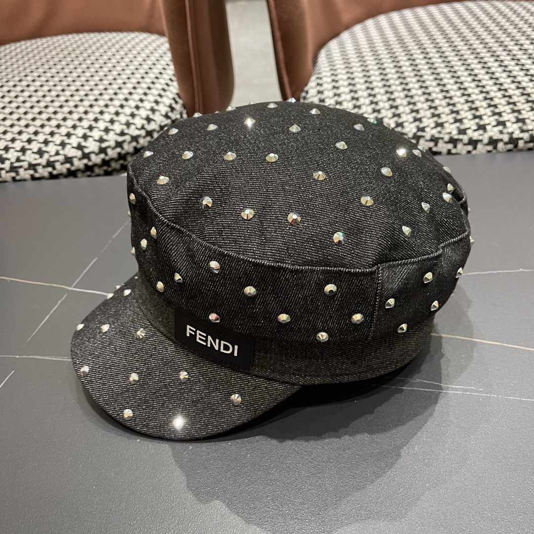 芬迪 复古水洗字母水钻平顶帽子女夏季时尚百搭旵脸小鸭舌帽防晒遮阳