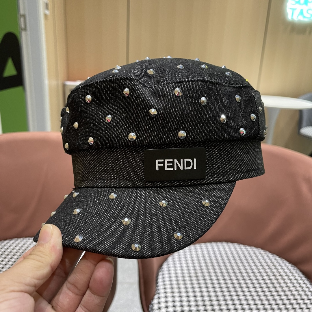 芬迪 复古水洗字母水钻平顶帽子女夏季时尚百搭旵脸小鸭舌帽防晒遮阳