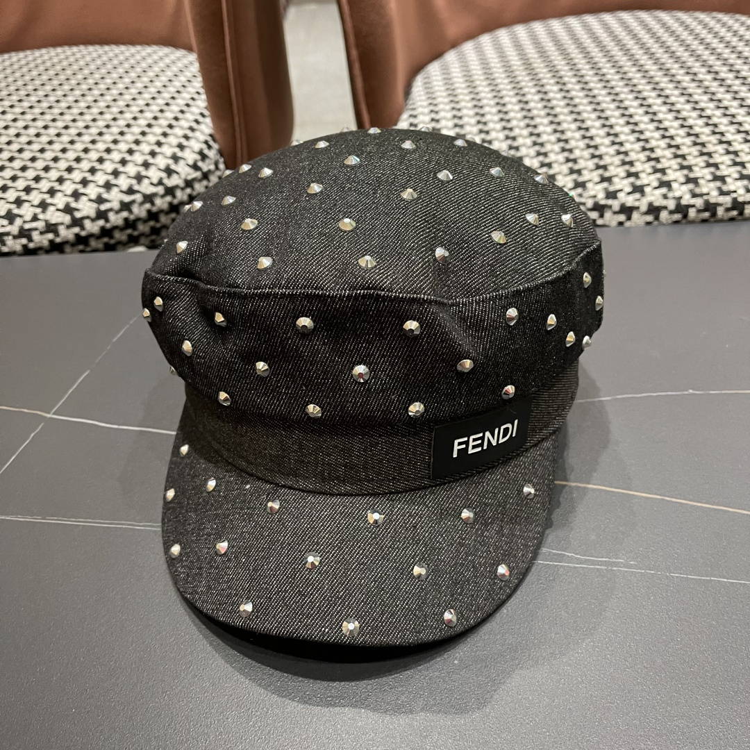 芬迪 复古水洗字母水钻平顶帽子女夏季时尚百搭旵脸小鸭舌帽防晒遮阳