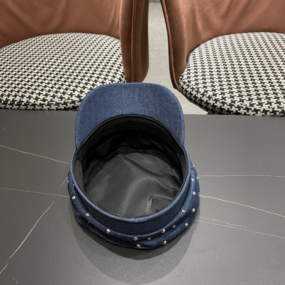 芬迪 复古水洗字母水钻平顶帽子女夏季时尚百搭旵脸小鸭舌帽防晒遮阳