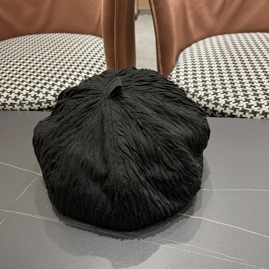 LV路易威登 外贸潮牌秋冬时尚大头围显脸小八角画家帽子百搭南瓜帽贝雷帽女帽