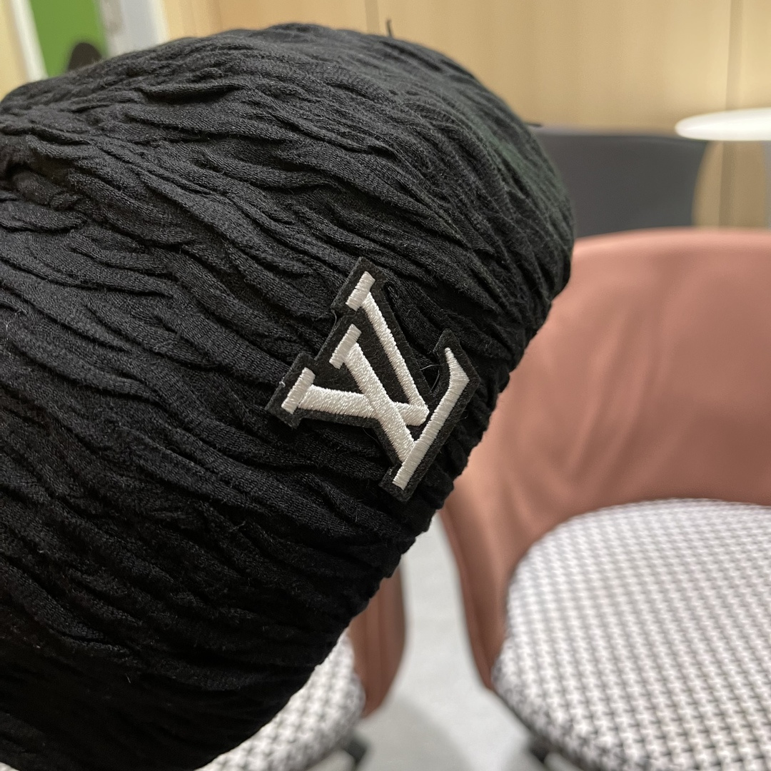 LV路易威登 外贸潮牌秋冬时尚大头围显脸小八角画家帽子百搭南瓜帽贝雷帽女帽