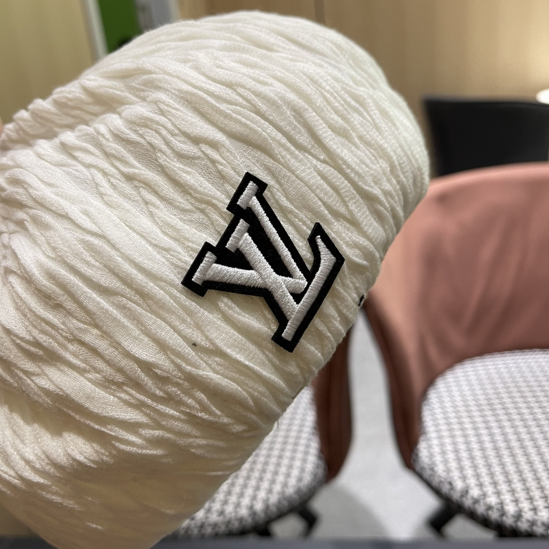 LV路易威登 外贸潮牌秋冬时尚大头围显脸小八角画家帽子百搭南瓜帽贝雷帽女帽