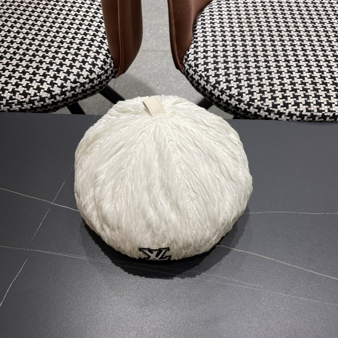 LV路易威登 外贸潮牌秋冬时尚大头围显脸小八角画家帽子百搭南瓜帽贝雷帽女帽