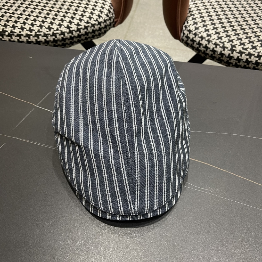  迪奥 日系条纹气质贝雷帽春秋夏季情侣显脸小前进帽
男女画家帽遮阳鸭舌