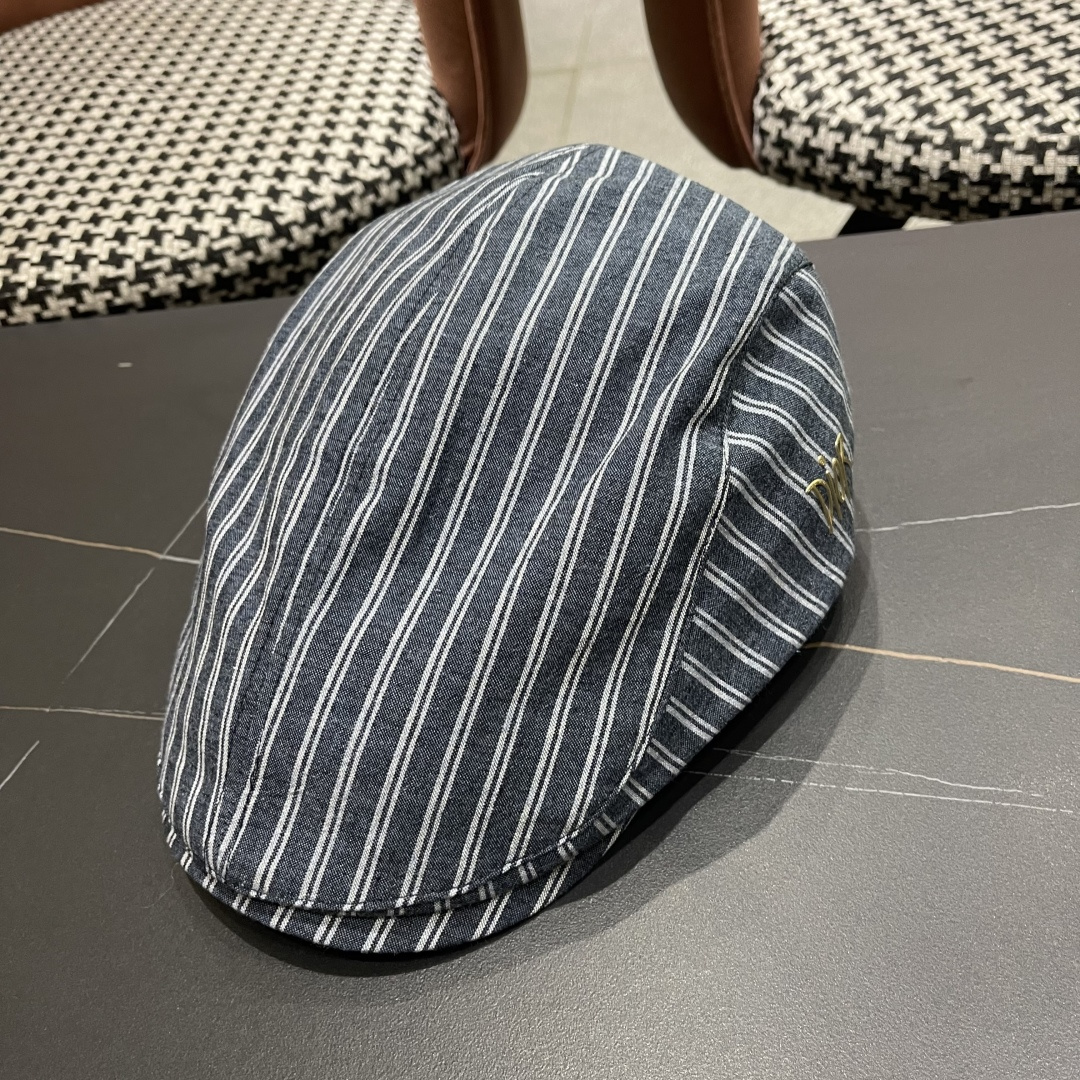  迪奥 日系条纹气质贝雷帽春秋夏季情侣显脸小前进帽
男女画家帽遮阳鸭舌