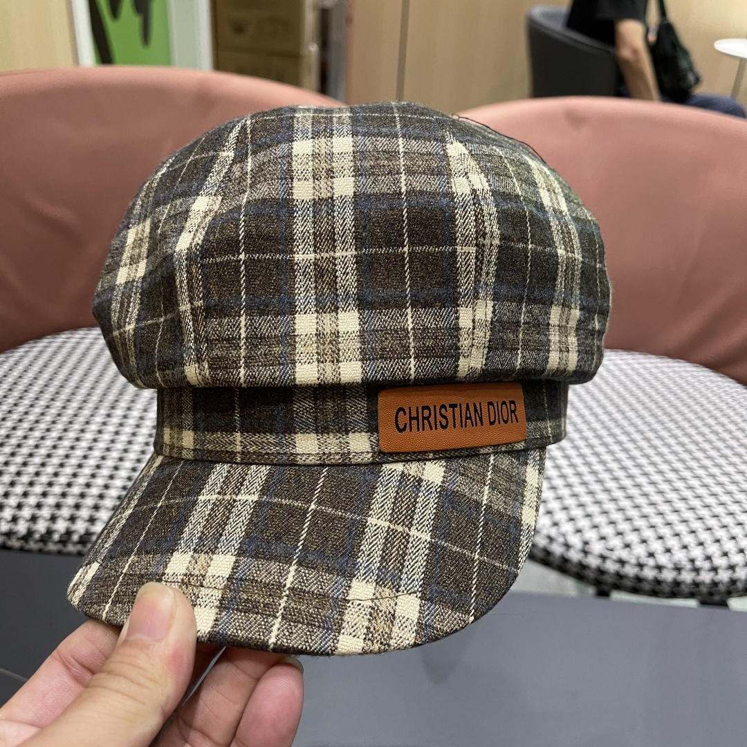  迪奥 2025新款格子帽子女棒球帽韩版潮时尚百搭鸭
舌帽男网红冬季遮阳帽