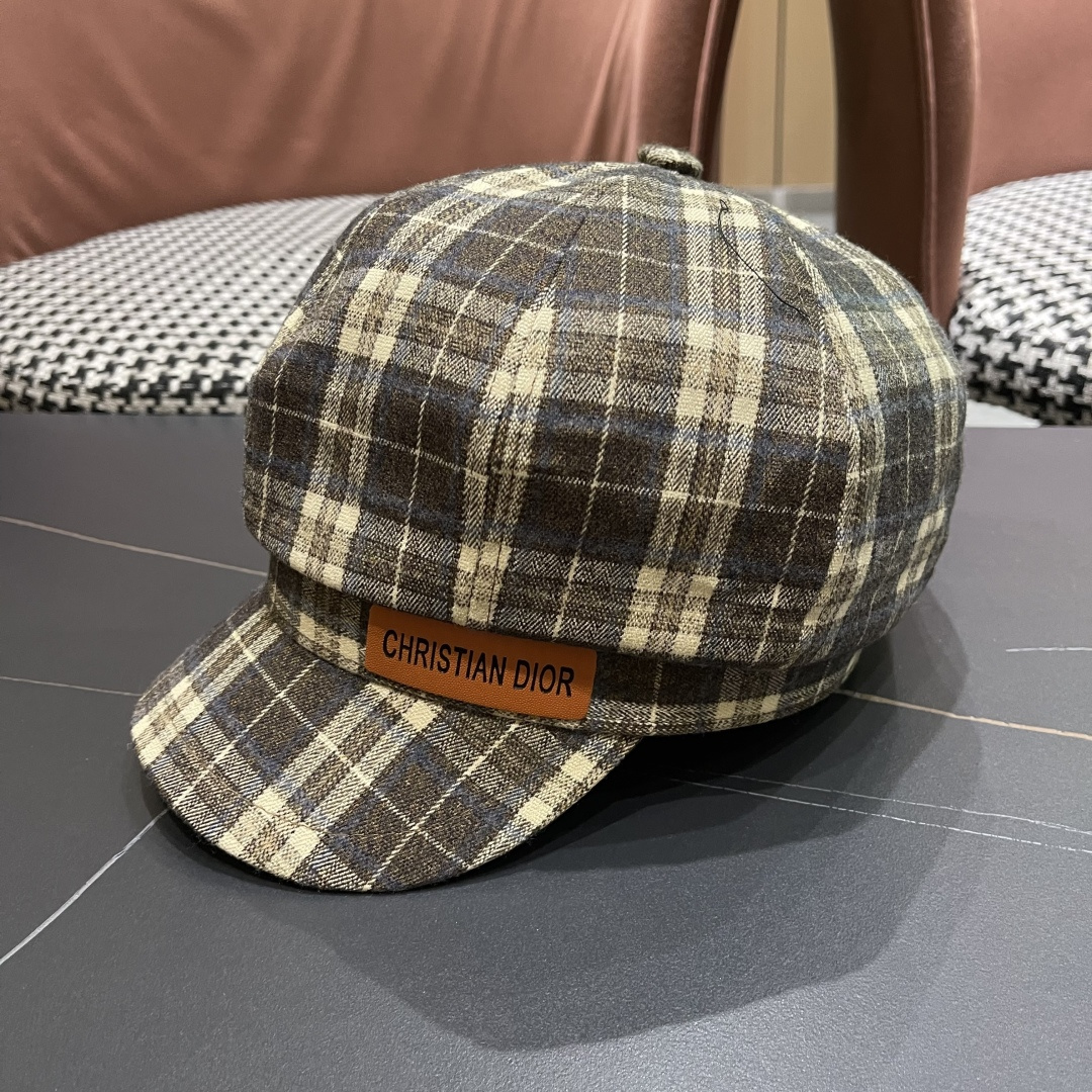  迪奥 2025新款格子帽子女棒球帽韩版潮时尚百搭鸭
舌帽男网红冬季遮阳帽