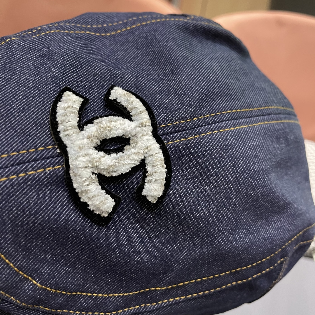  香奈儿2025新款日系文艺复古前进帽情侣休闲百搭英伦贝雷帽男
女反戴潮搭鸭舌帽韩