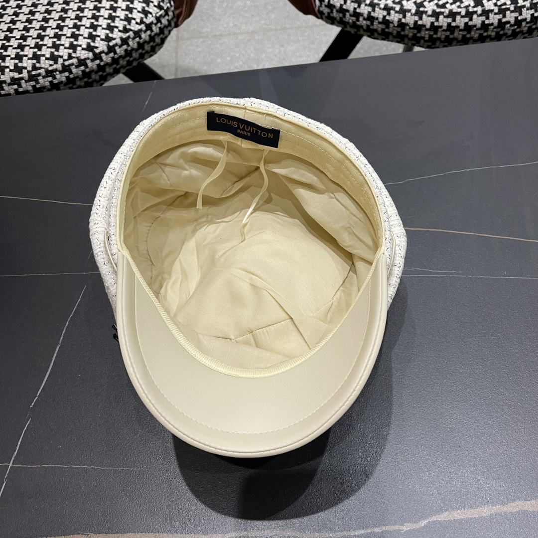  Lv路易威登 珍珠小香风复古格纹英伦八角帽子女2025新款
百搭显脸小时尚报童帽