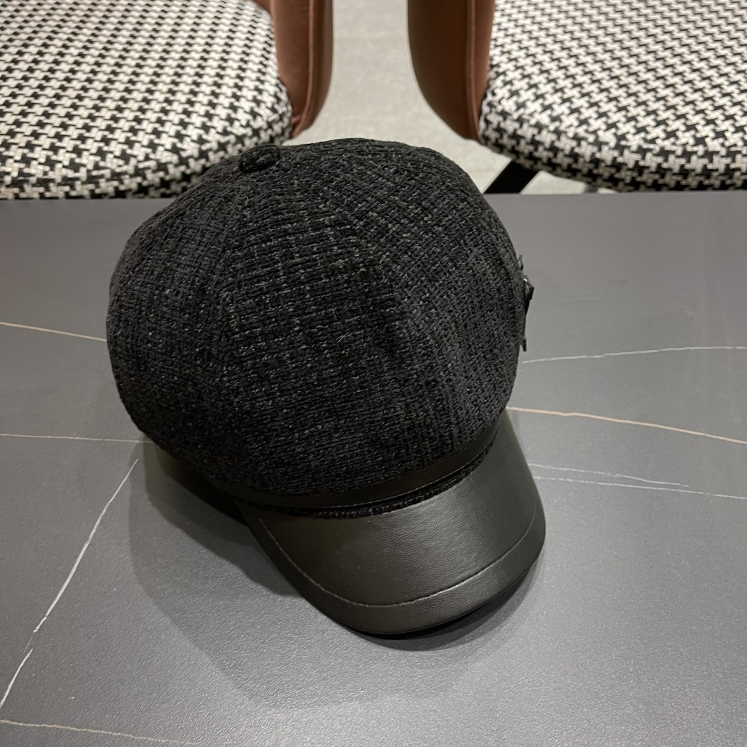  Lv路易威登 珍珠小香风复古格纹英伦八角帽子女2025新款
百搭显脸小时尚报童帽