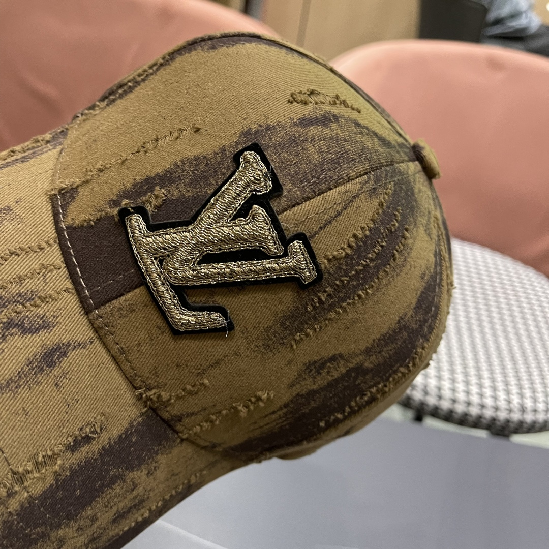  Lv路易威登 朵蕉复古棒球帽子女夏季新款户外出游女大
头围显脸小硬顶鸭舌帽子