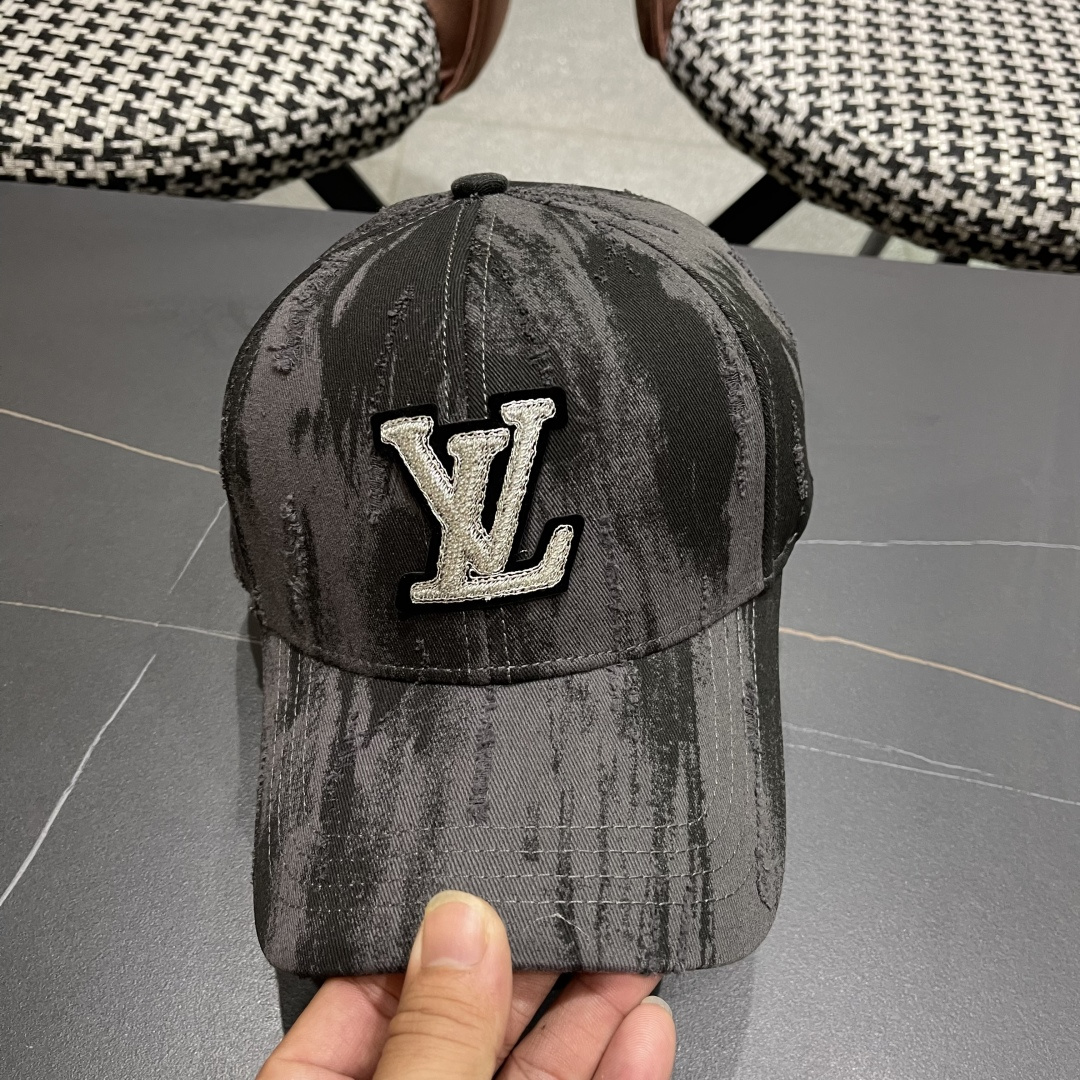  Lv路易威登 朵蕉复古棒球帽子女夏季新款户外出游女大
头围显脸小硬顶鸭舌帽子