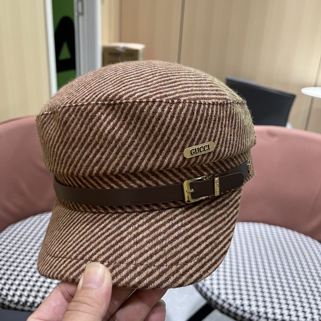  古奇2025韩版新款简约百搭皮带扣海俊帽子女
春夏季时尚宽檐显脸小画家帽潮