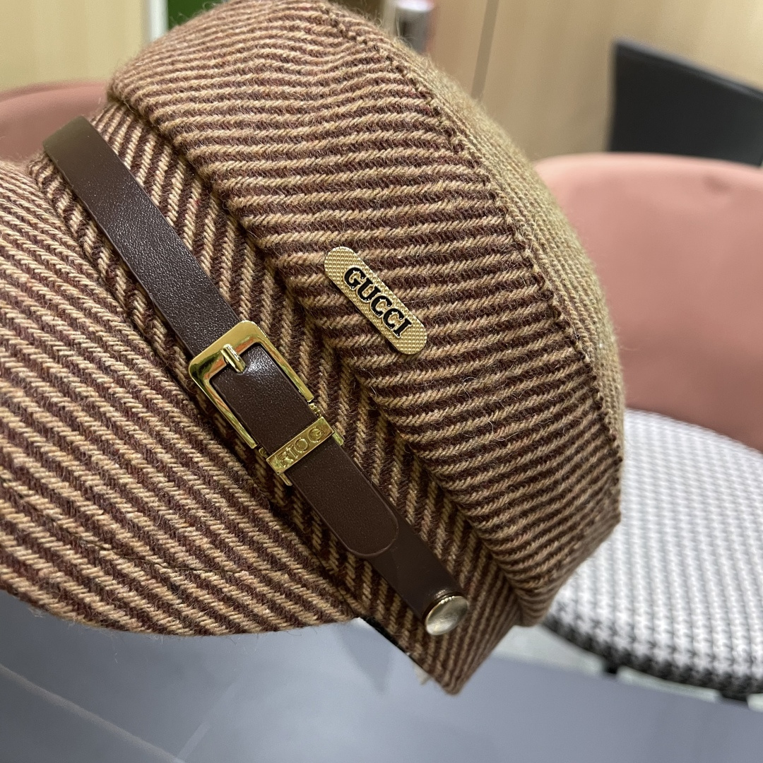  古奇2025韩版新款简约百搭皮带扣海俊帽子女
春夏季时尚宽檐显脸小画家帽潮