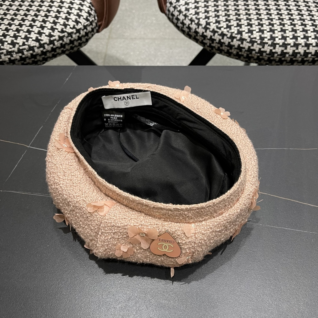  香奈儿2025秋冬季新款纯色花朵贝雷帽子女ins时尚百
搭气质显脸小蓓蕾帽