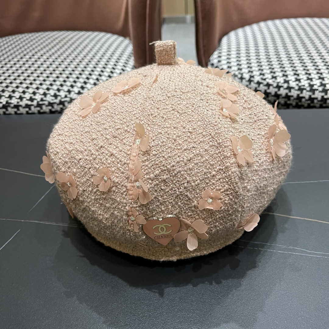  香奈儿2025秋冬季新款纯色花朵贝雷帽子女ins时尚百
搭气质显脸小蓓蕾帽