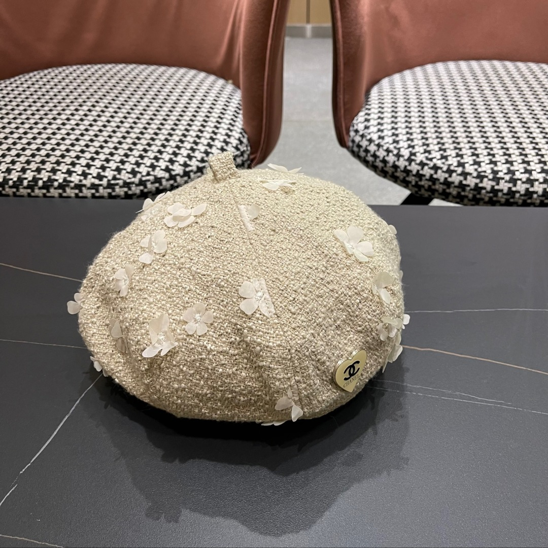  香奈儿2025秋冬季新款纯色花朵贝雷帽子女ins时尚百
搭气质显脸小蓓蕾帽