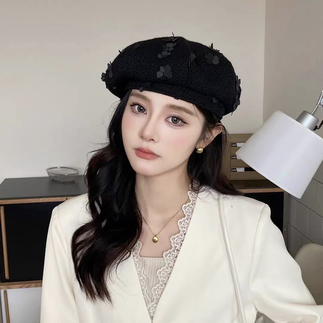  香奈儿2025秋冬季新款纯色花朵贝雷帽子女ins时尚百
搭气质显脸小蓓蕾帽