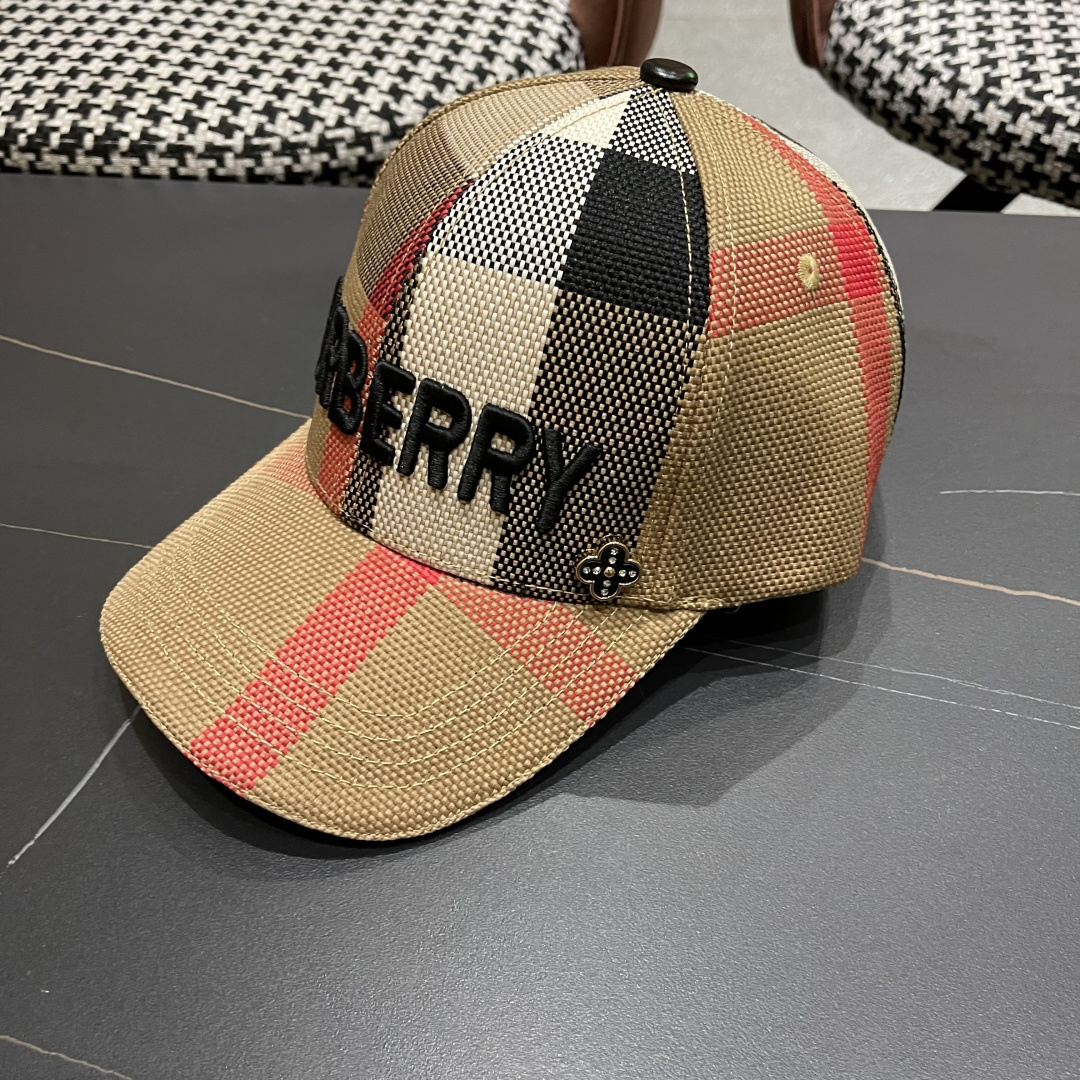  巴宝莉 洋气时髦硬顶格子棒球帽女春秋季格纹鸭舌帽户
外出游防晒遮阳帽男