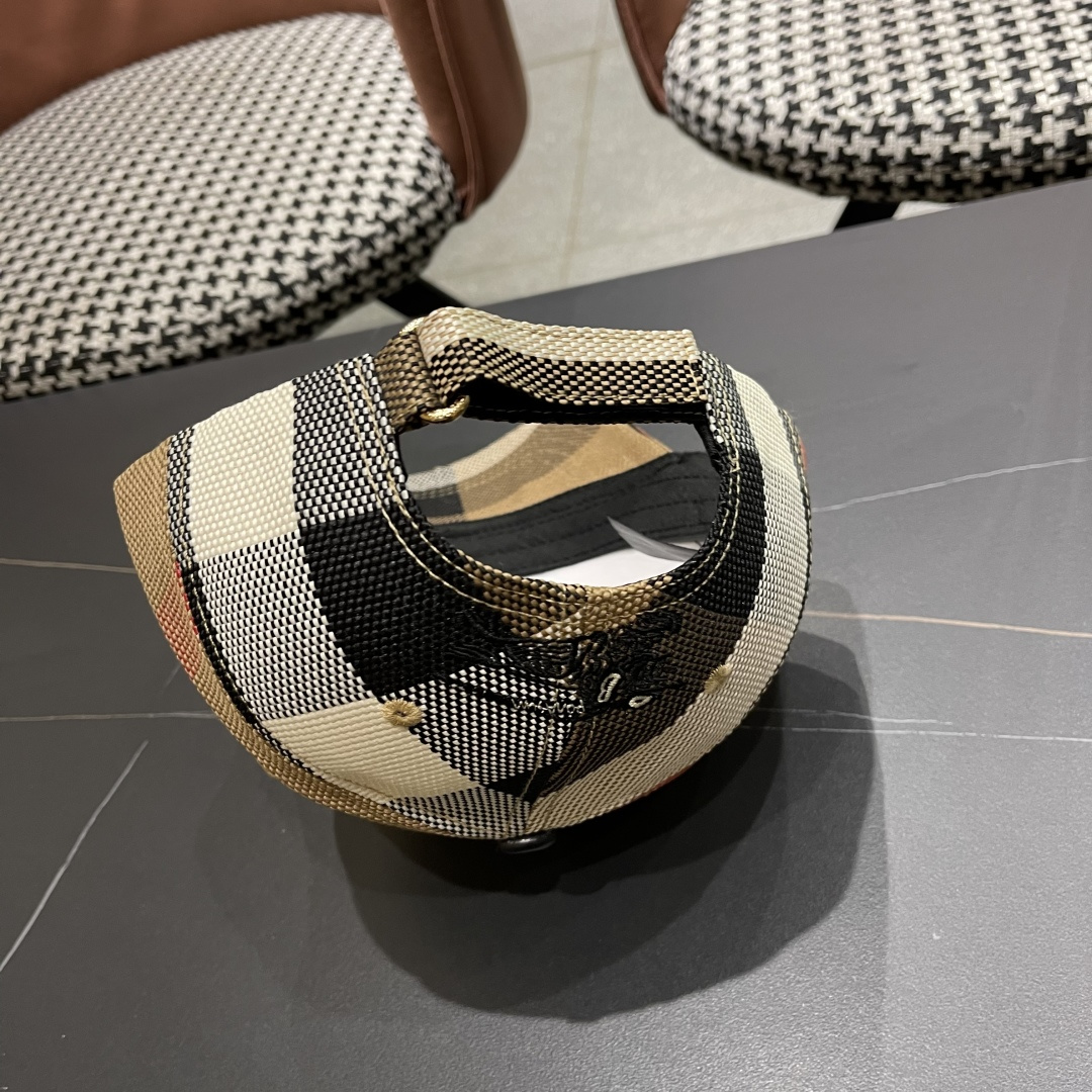  巴宝莉 洋气时髦硬顶格子棒球帽女春秋季格纹鸭舌帽户
外出游防晒遮阳帽男