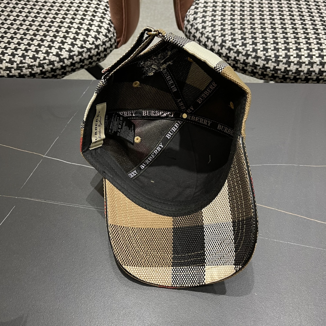  巴宝莉 洋气时髦硬顶格子棒球帽女春秋季格纹鸭舌帽户
外出游防晒遮阳帽男