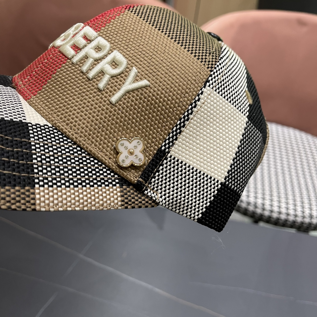  巴宝莉 洋气时髦硬顶格子棒球帽女春秋季格纹鸭舌帽户
外出游防晒遮阳帽男