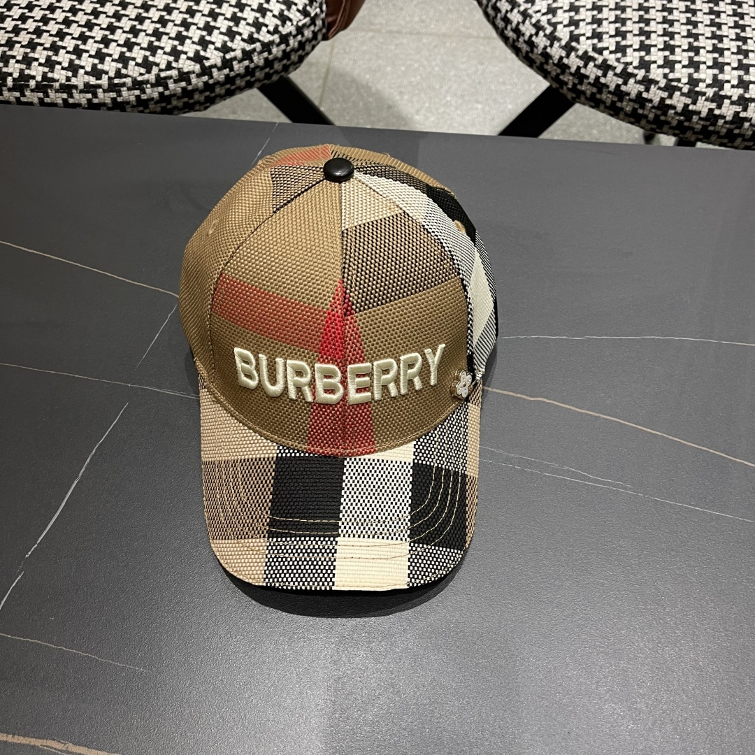  巴宝莉 洋气时髦硬顶格子棒球帽女春秋季格纹鸭舌帽户
外出游防晒遮阳帽男