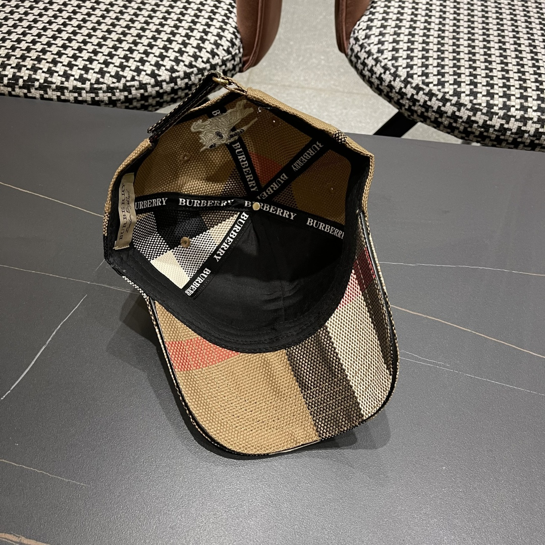  巴宝莉 洋气时髦硬顶格子棒球帽女春秋季格纹鸭舌帽户
外出游防晒遮阳帽男