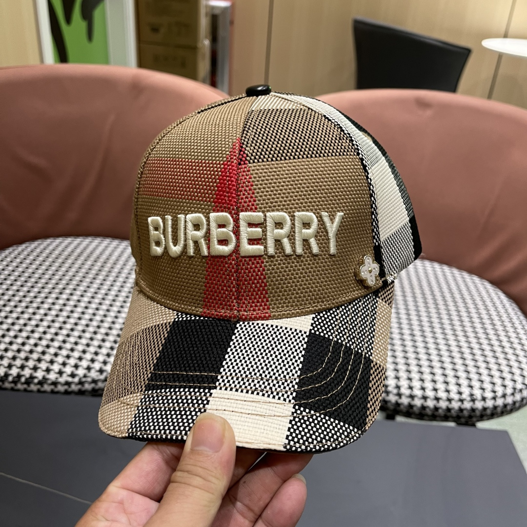  巴宝莉 洋气时髦硬顶格子棒球帽女春秋季格纹鸭舌帽户
外出游防晒遮阳帽男