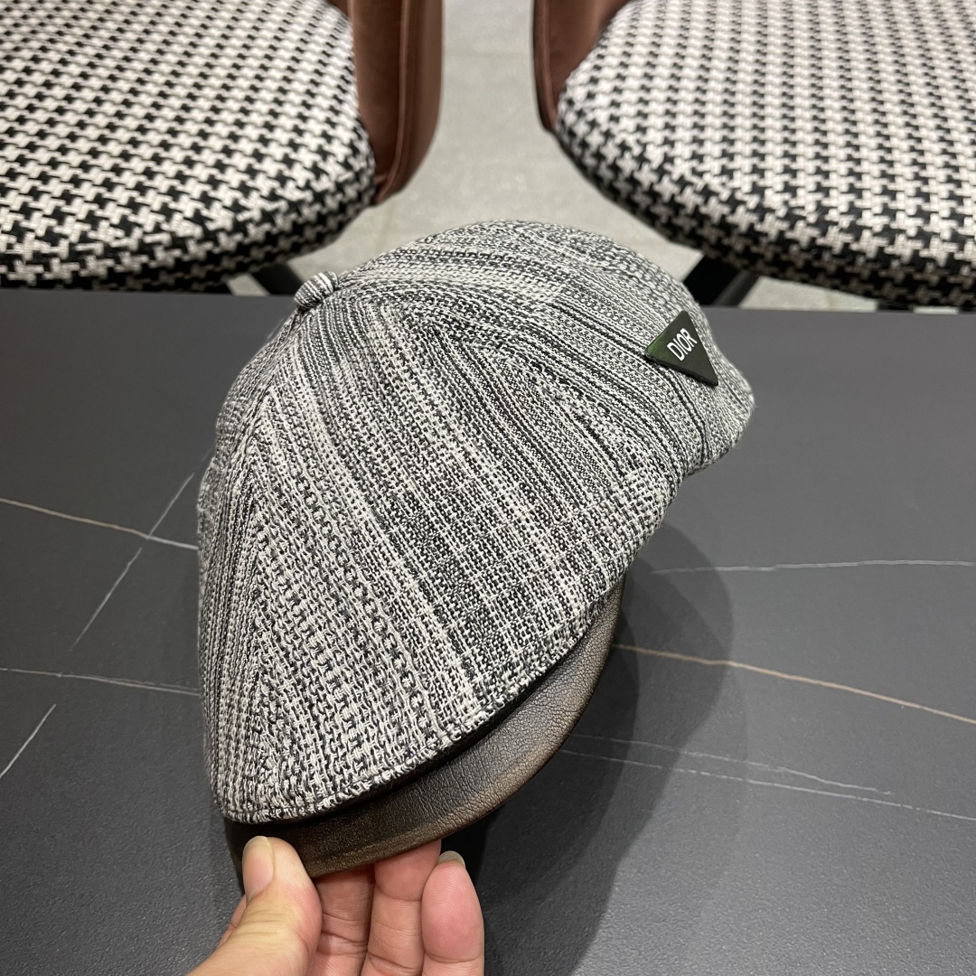  迪奥 日系复古牛仔前进帽女夏文艺休闲百搭皮质
帽檐画家帽鸭舌报童帽子