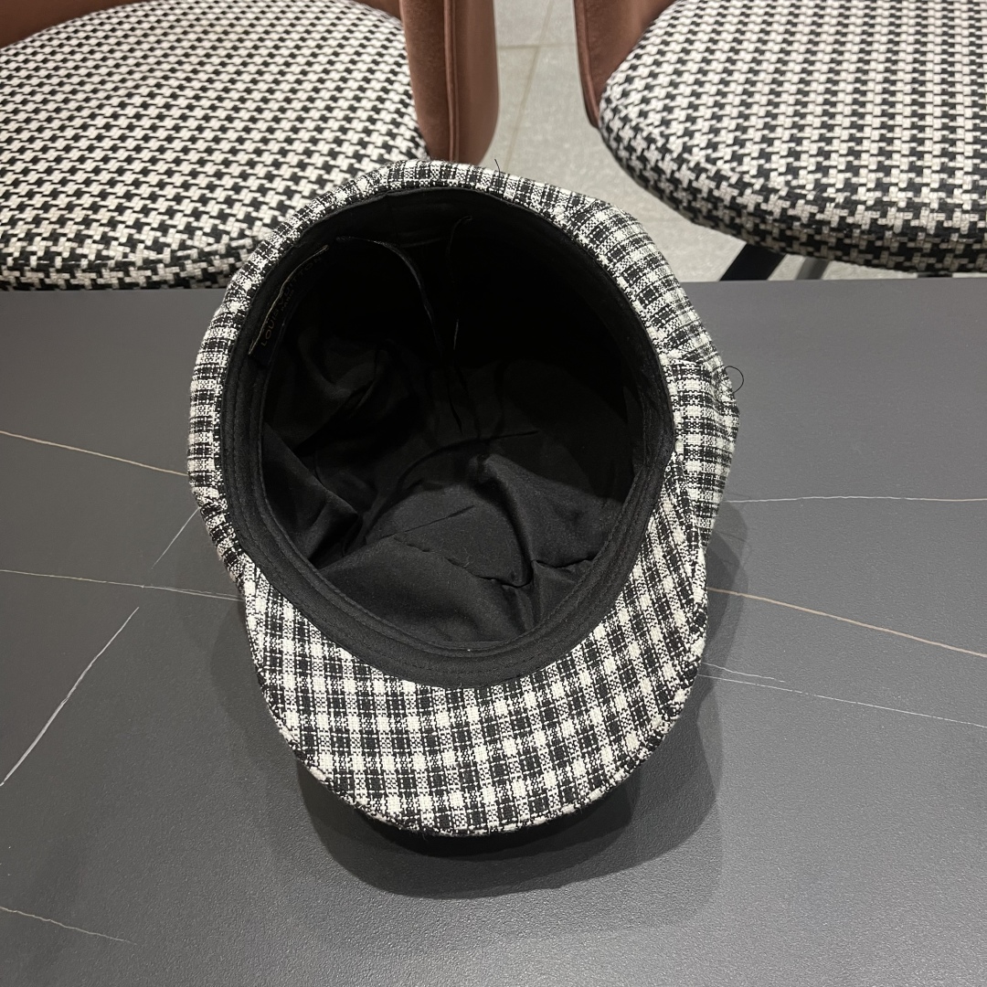  Lv路易威登 日韩系格纹八角帽女休闲复古时尚百搭贝雷帽渔
春秋夏季文艺画家帽