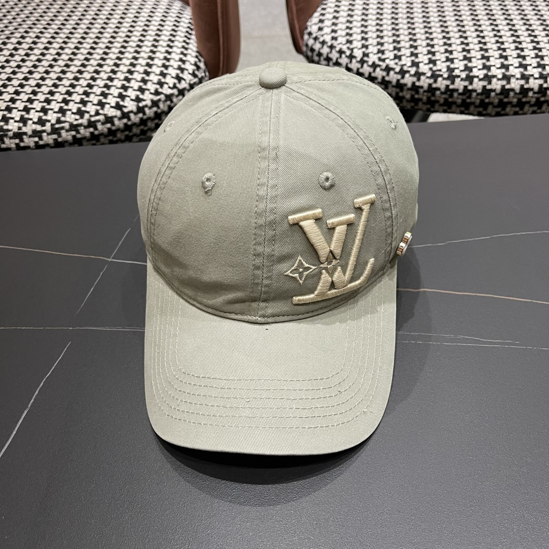  LV路易威登🧢 2025新款出货，刺绣字母棒球帽，非常经典的经典，流行的复古美，四季可用，出门必备