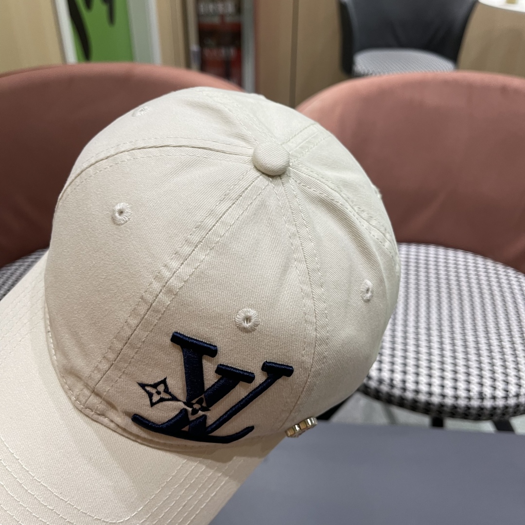  LV路易威登🧢 2025新款出货，刺绣字母棒球帽，非常经典的经典，流行的复古美，四季可用，出门必备
