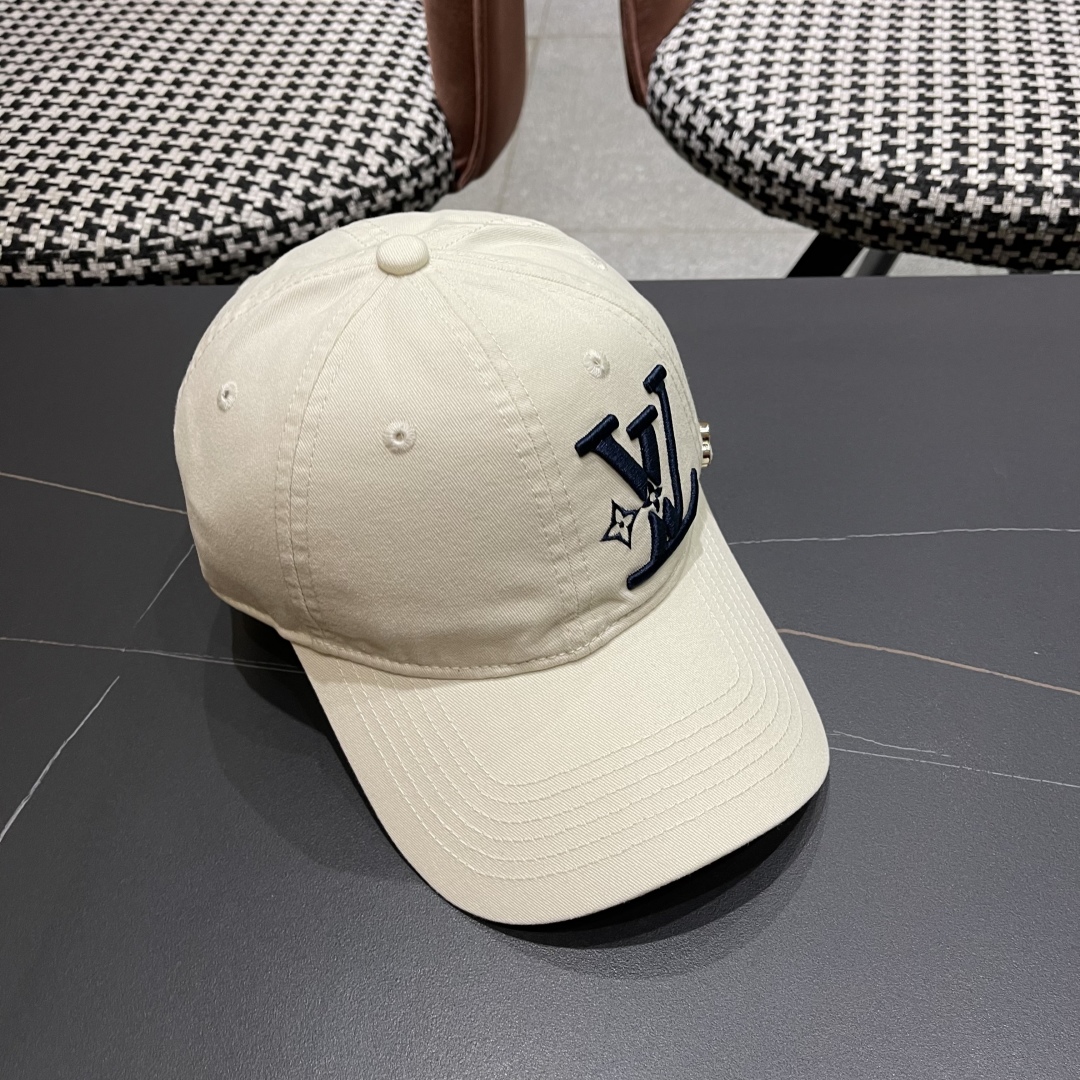  LV路易威登🧢 2025新款出货，刺绣字母棒球帽，非常经典的经典，流行的复古美，四季可用，出门必备