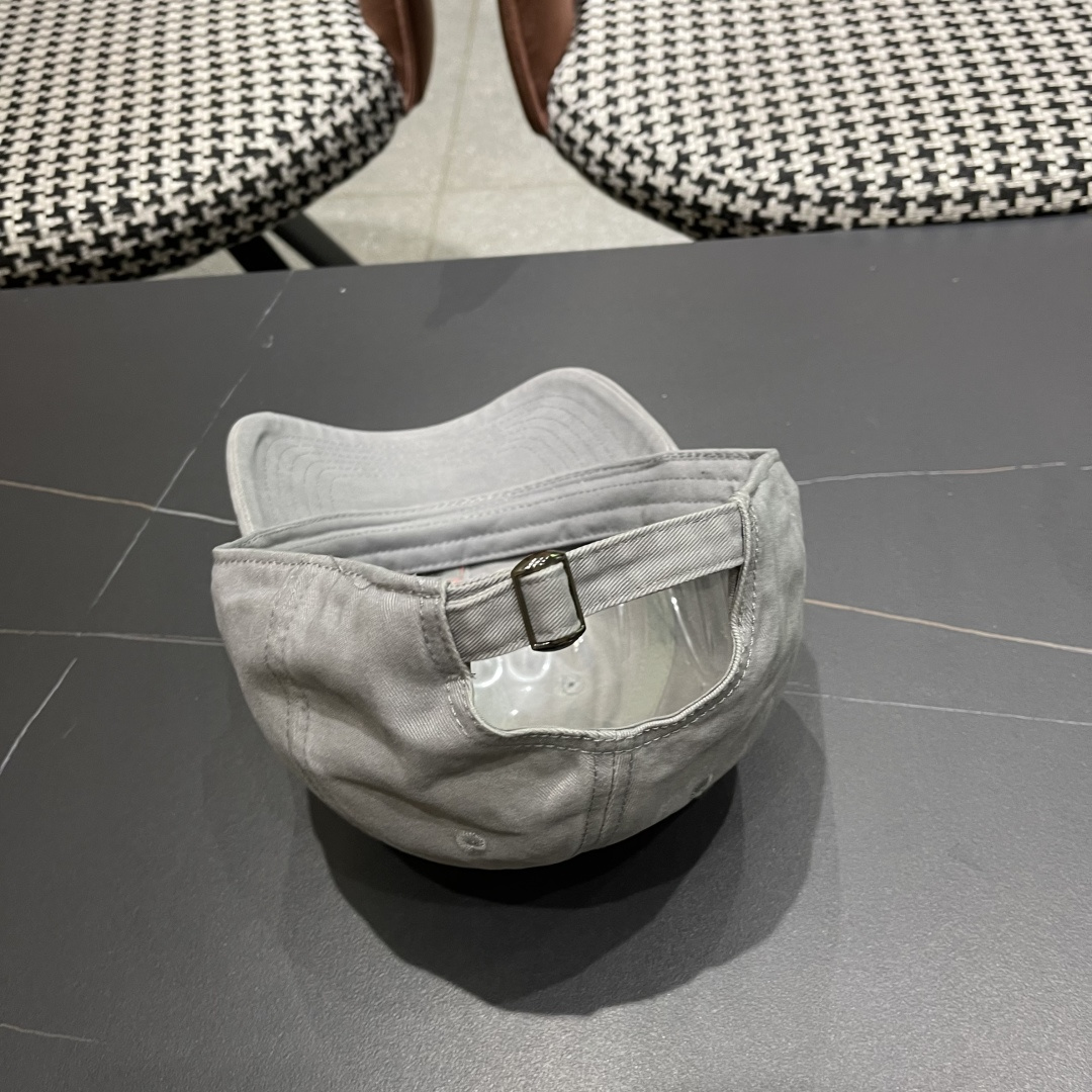  香奈儿 帽子女牛仔鸭舌帽潮百搭时尚洋气棒球帽男休闲
ins 新款防晒遮阳帽