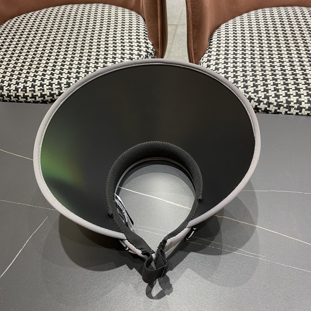  香奈儿 2025新款防晒帽女夏季出游防紫外
线遮阳帽大帽檐空顶户外太阳帽