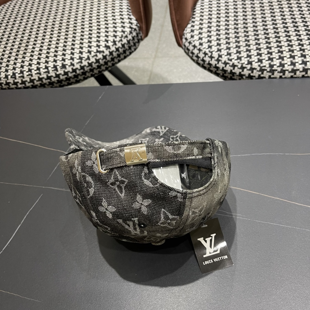  Lv路易威登 品脸小加宽帽檐做旧大头围棒球帽防晒
休闲字母刺绣迷彩帽