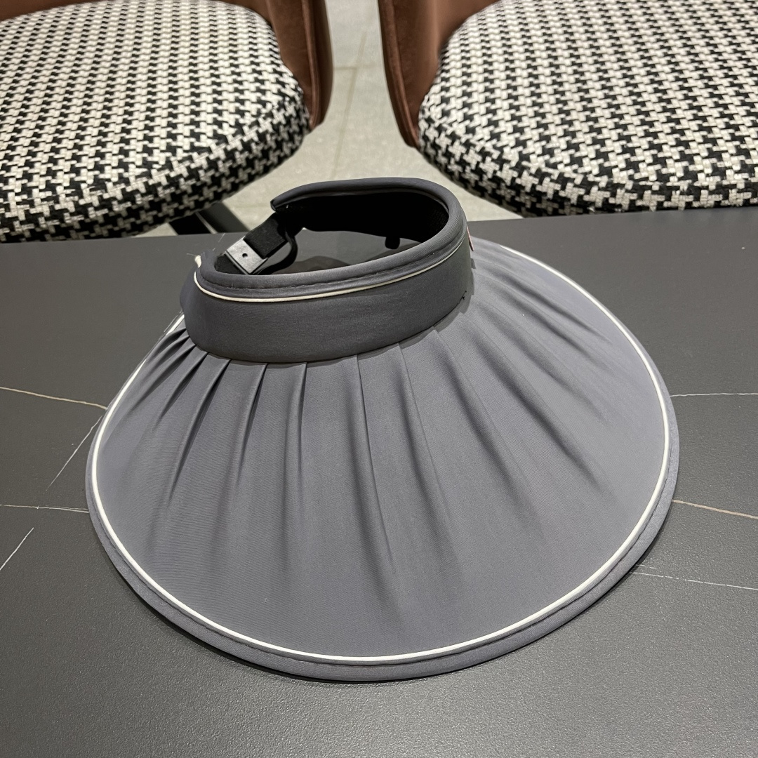  巴宝莉 2025新款帽子女款夏季遮阳防晒帽户外防紫外
线大檐百搭空顶防晒帽