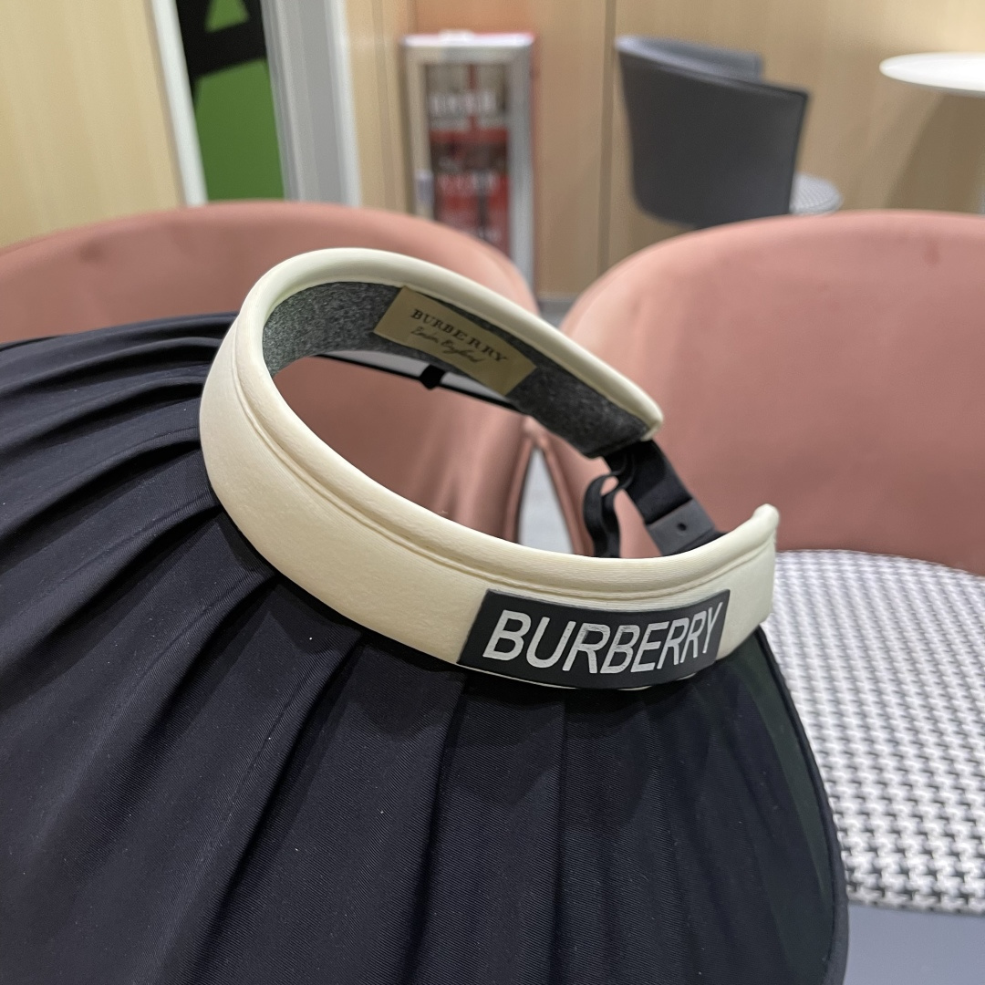  巴宝莉 2025新款帽子女款夏季遮阳防晒帽户外防紫外
线大檐百搭空顶防晒帽