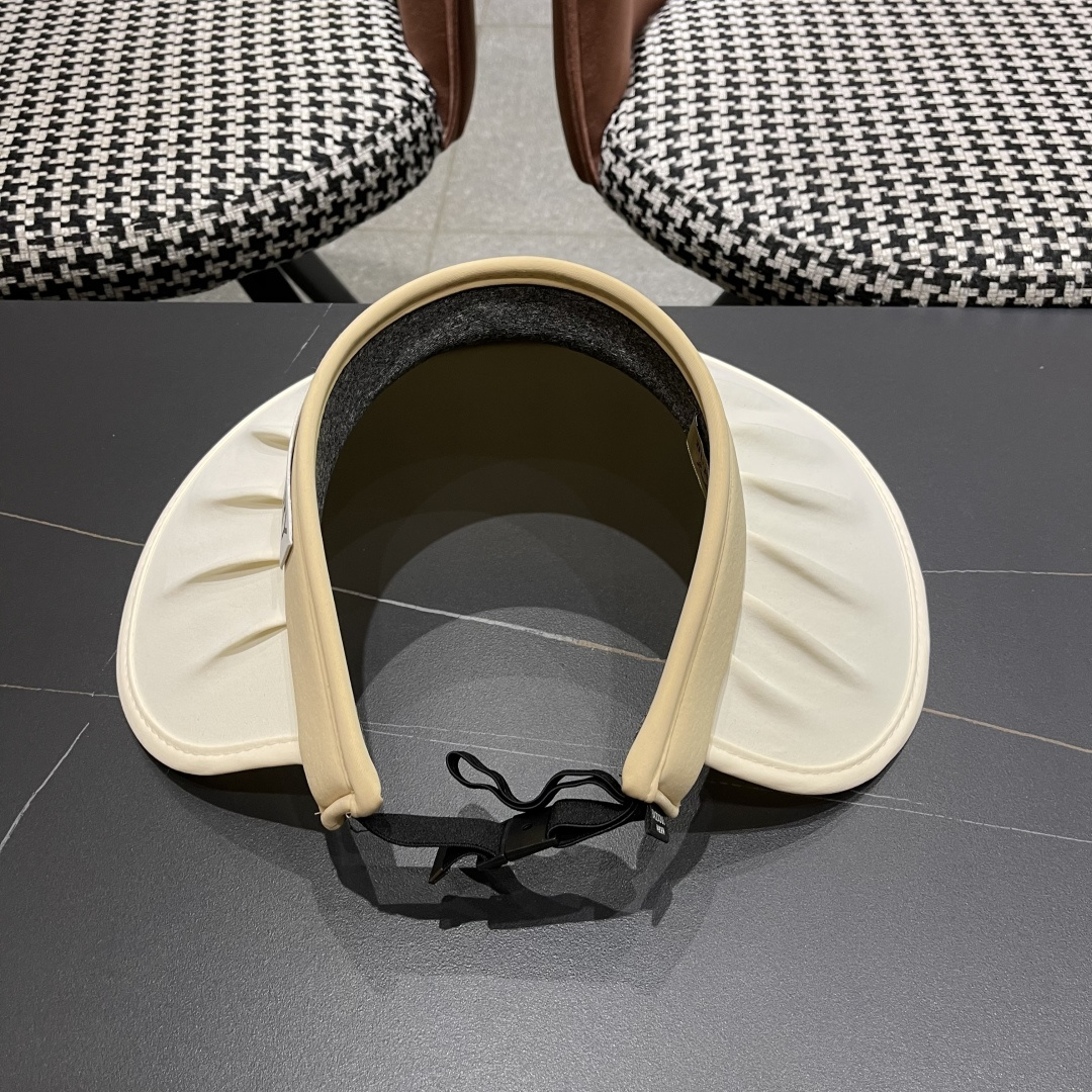  巴宝莉 2025新款帽子女款夏季遮阳防晒帽户外防紫外
线大檐百搭空顶防晒帽