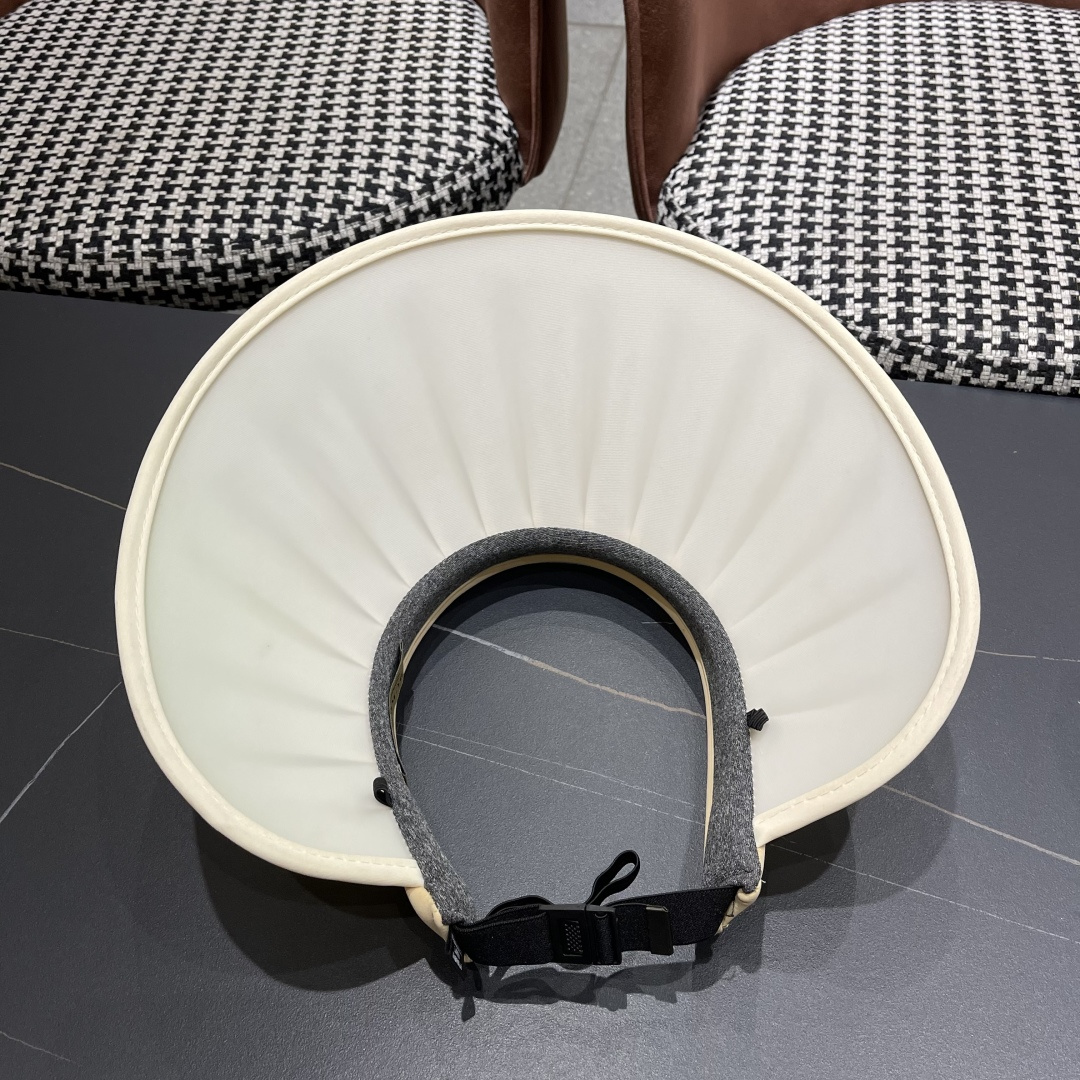  巴宝莉 2025新款帽子女款夏季遮阳防晒帽户外防紫外
线大檐百搭空顶防晒帽