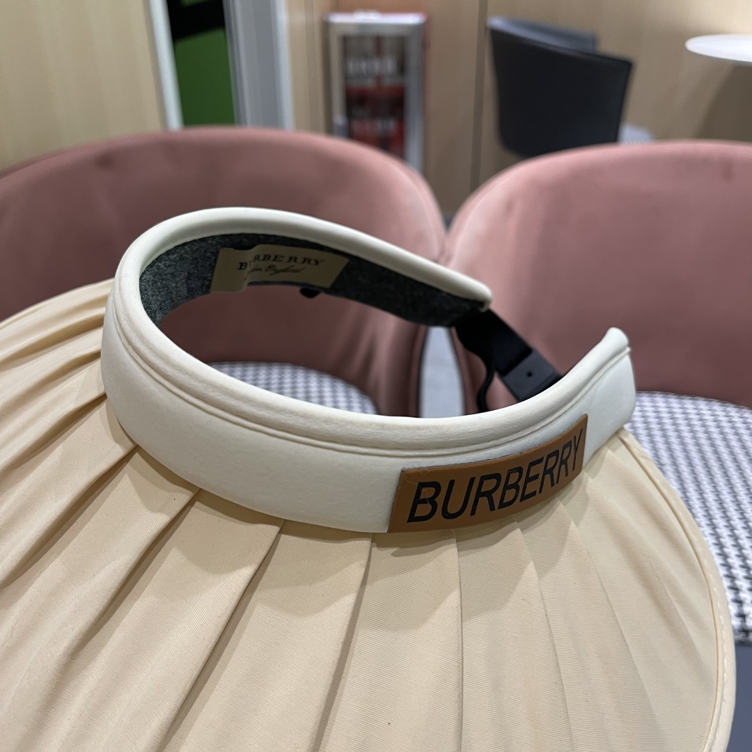  巴宝莉 2025新款帽子女款夏季遮阳防晒帽户外防紫外
线大檐百搭空顶防晒帽