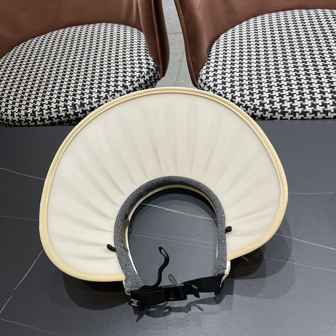  巴宝莉 2025新款帽子女款夏季遮阳防晒帽户外防紫外
线大檐百搭空顶防晒帽