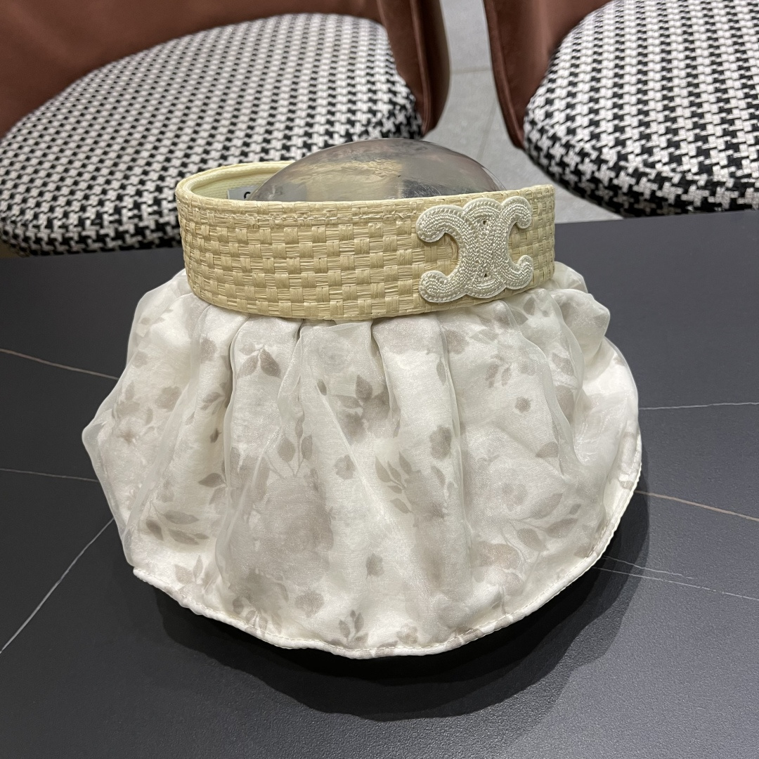  赛琳 夏季新款女花朵出游可收纳发箍贝壳帽空顶防晒
帽百搭遮阳帽沙滩帽