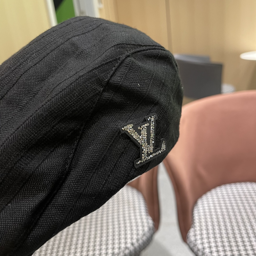  Lv路易威登 博主同款前进帽女夏透气复古ins韩版英伦
贝雷帽米色反戴鸭舌帽男