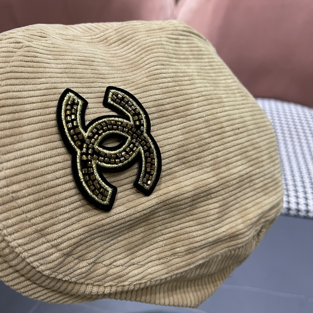  香奈儿 2025 新款豹纹前进帽子女生经典复古鸭舌帽甜
酷辣妺个性蓓蕾帽