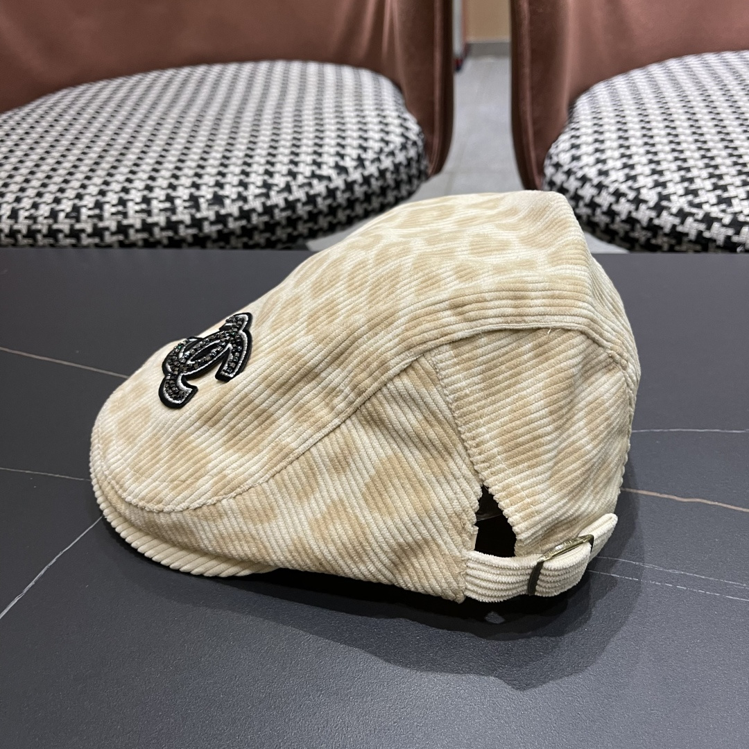  香奈儿 2025 新款豹纹前进帽子女生经典复古鸭舌帽甜
酷辣妺个性蓓蕾帽