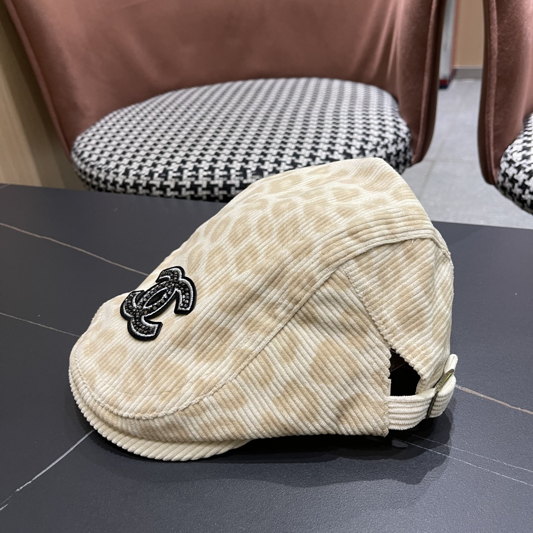  香奈儿 2025 新款豹纹前进帽子女生经典复古鸭舌帽甜
酷辣妺个性蓓蕾帽